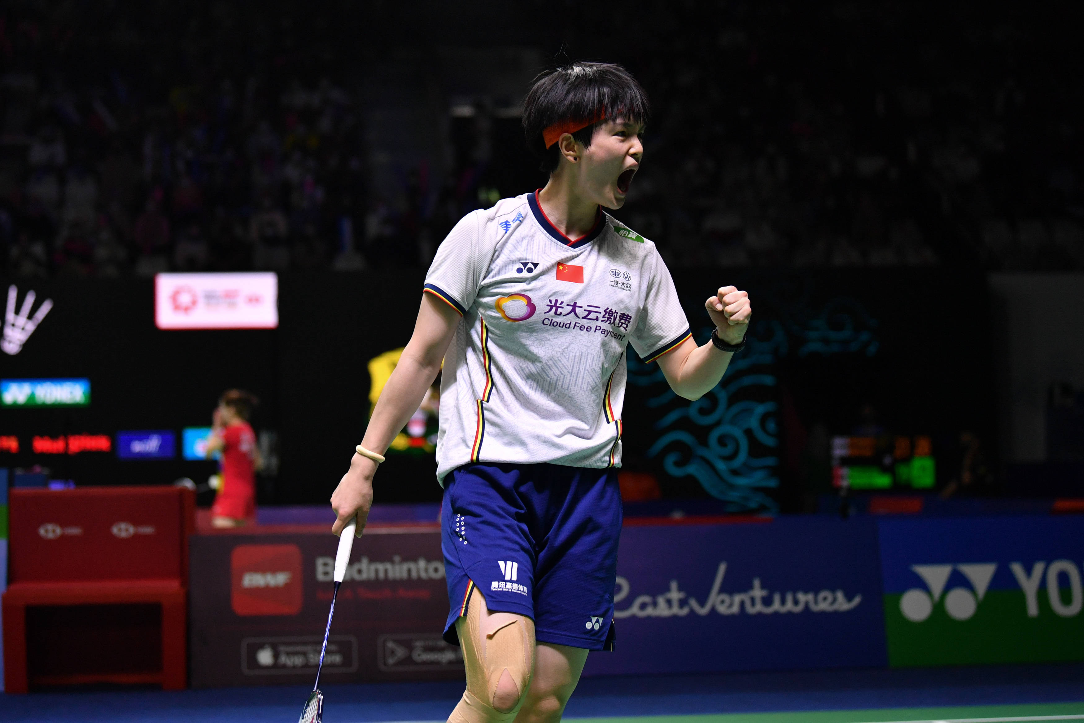 日本羽毛球公开赛：石宇奇2-0横扫夺冠，国羽3冠1亚收官(日本羽毛球大师赛)