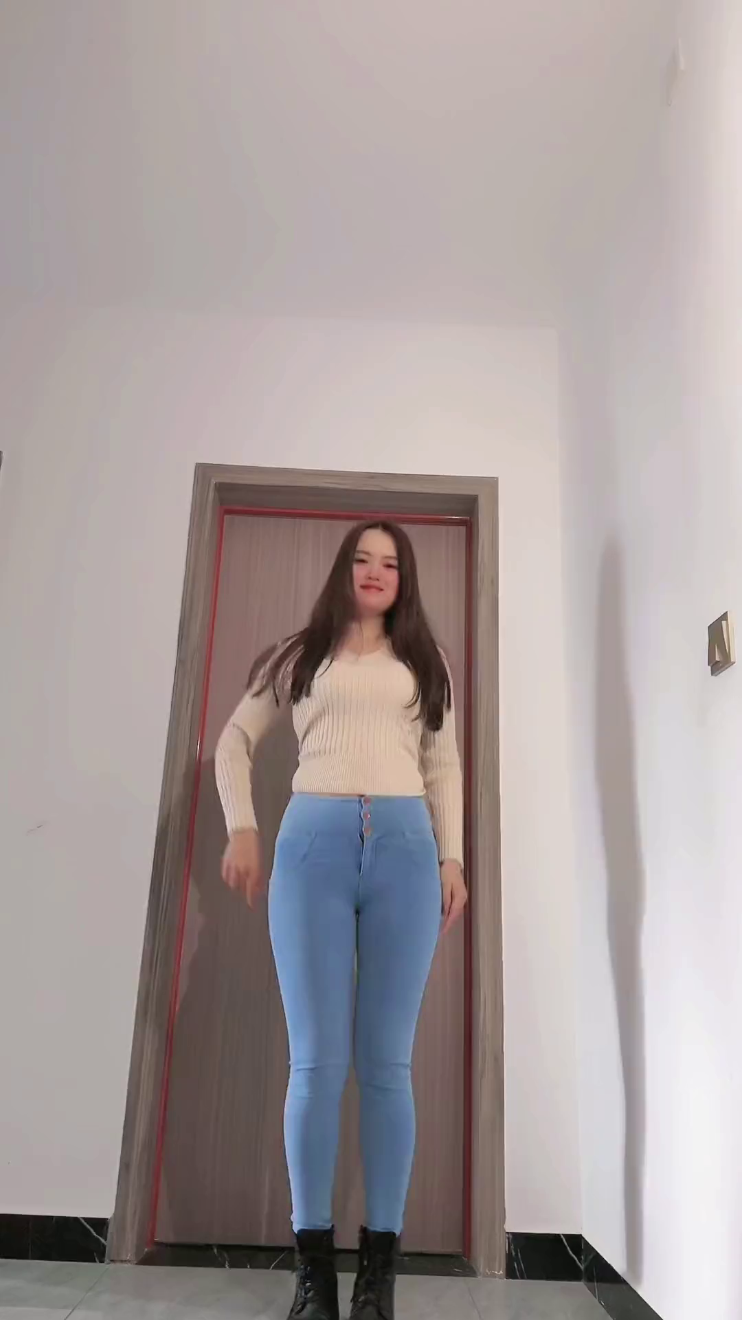 江苏啦啦队分享日常：听说你们更爱抽象的美女(中国啦啦队美国表演播单)